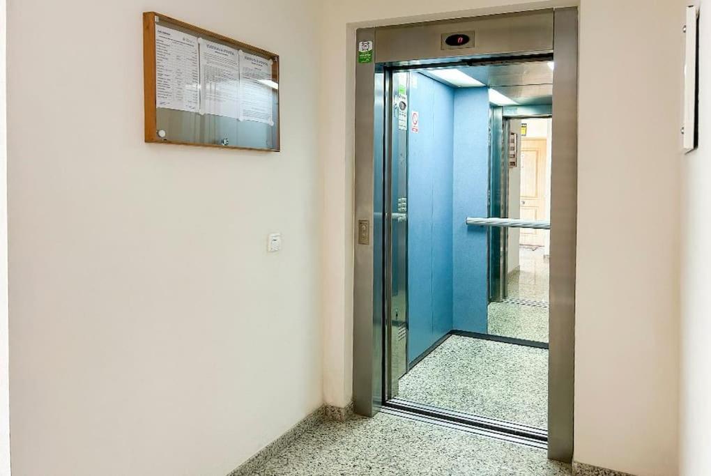 Piso Bajo 3 Habitaciones 2 Banos Y Gran Terraza Denia Dış mekan fotoğraf
